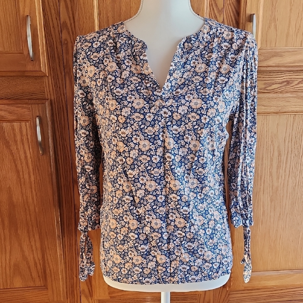 Rose & Thyme Floral Blue Women's Top Size Small